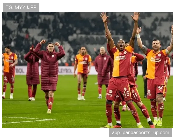 利物浦阵容深度问题当前显现，长期高强度比赛对赛季走势形成制约